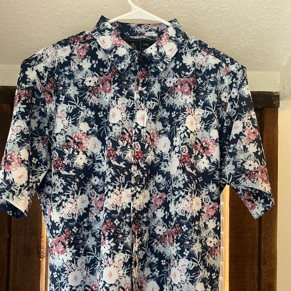 Rugby Men’s Stretch Floral Button Down Shirt - Picture 1 of 3